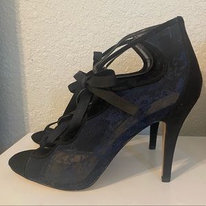 Sexy lace up heels. Sz 11